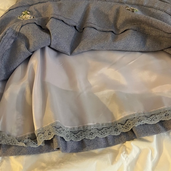 Anthropologie Elevenses Very special skirt w/embroidered BIRDS! on hem -so cute! - Picture 5 of 7